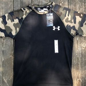 Under Armour Black Camo tee